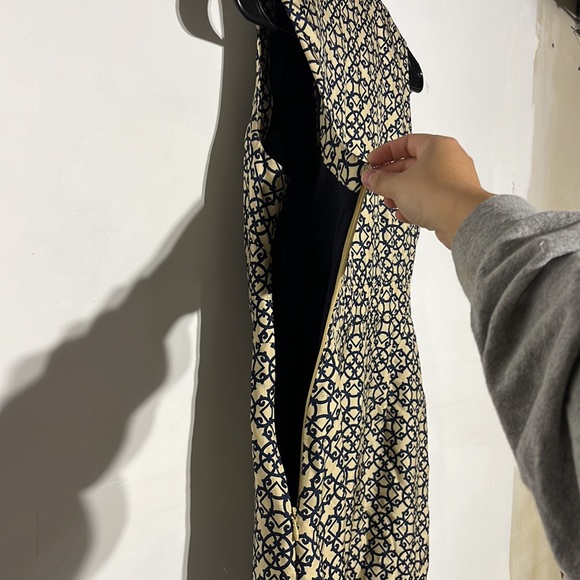 Vineyard Vines 100% Silk Geometric Ruffle Detail Printed Dress Size 0 - Picture 6 of 8